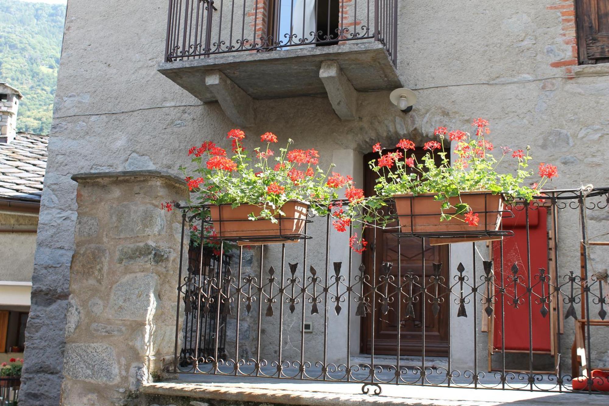 La Maison Des Vignerons Chambres D'Hotes B&B Donnaz المظهر الخارجي الصورة