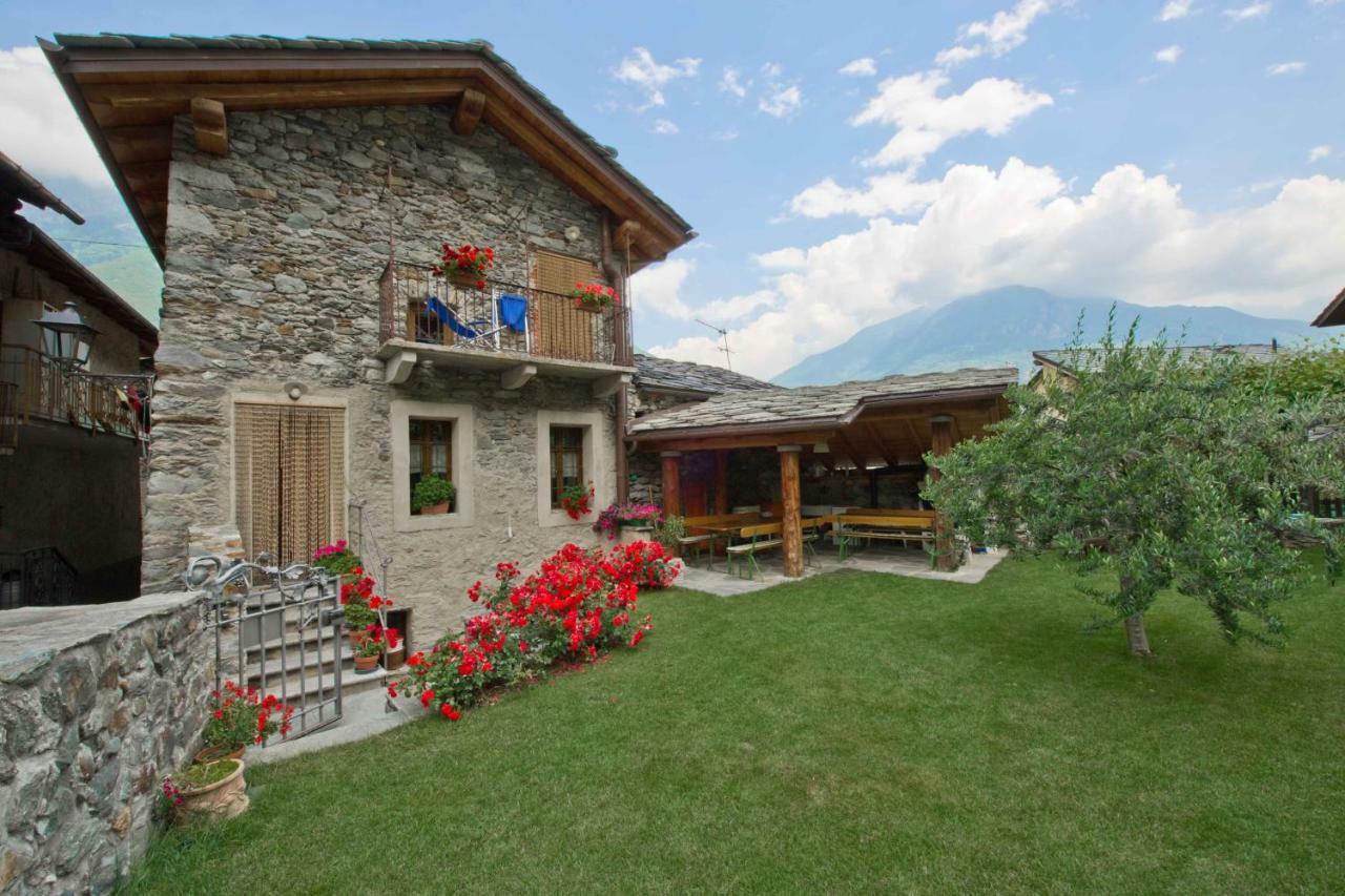 La Maison Des Vignerons Chambres D'Hotes B&B Donnaz المظهر الخارجي الصورة